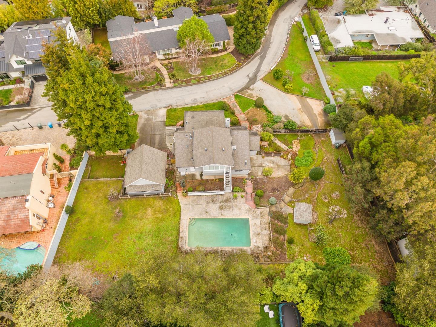 Detail Gallery Image 52 of 55 For 21 Cobblestone Ln, San Carlos,  CA 94070 - 3 Beds | 3 Baths