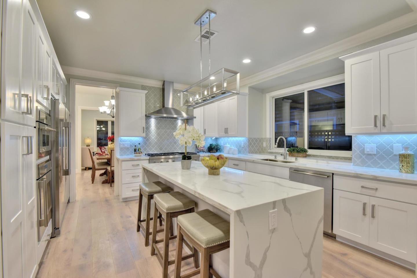 Detail Gallery Image 12 of 32 For 895 Coe Ave, San Jose,  CA 95125 - 4 Beds | 3 Baths