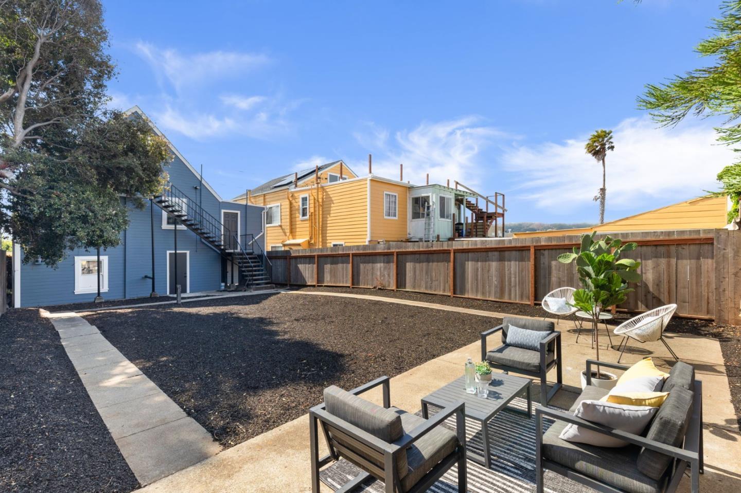 Detail Gallery Image 27 of 41 For 112 Peabody St, San Francisco,  CA 94134 - 4 Beds | 1/1 Baths