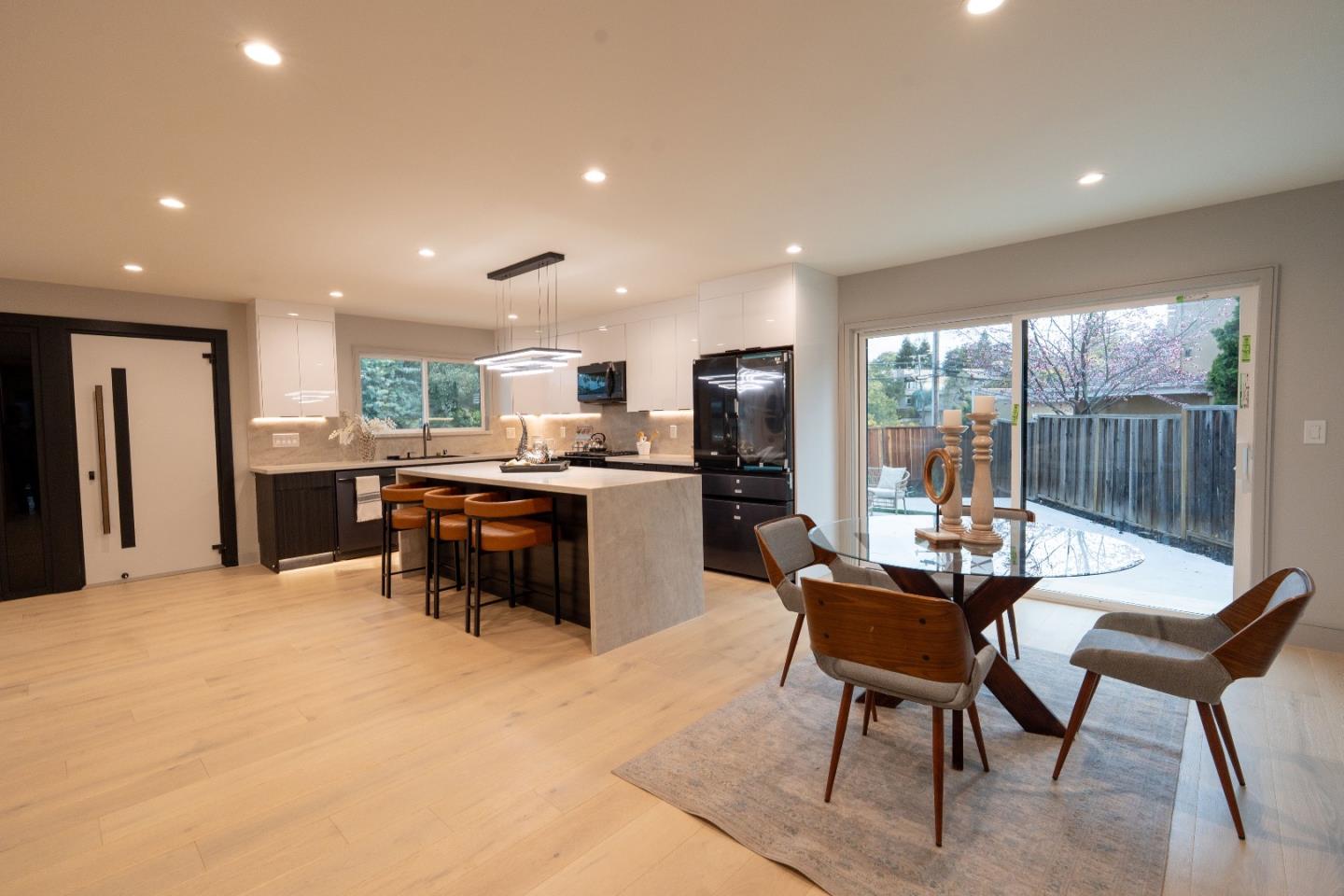 Detail Gallery Image 8 of 27 For 17293 Sereno Ct, Monte Sereno,  CA 95030 - 3 Beds | 3 Baths