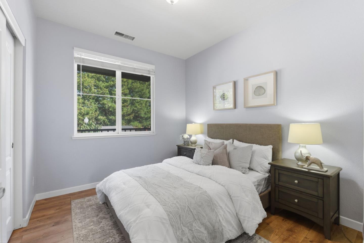 Detail Gallery Image 13 of 49 For 22873 Kingsford Way, Hayward,  CA 94541 - 3 Beds | 3 Baths