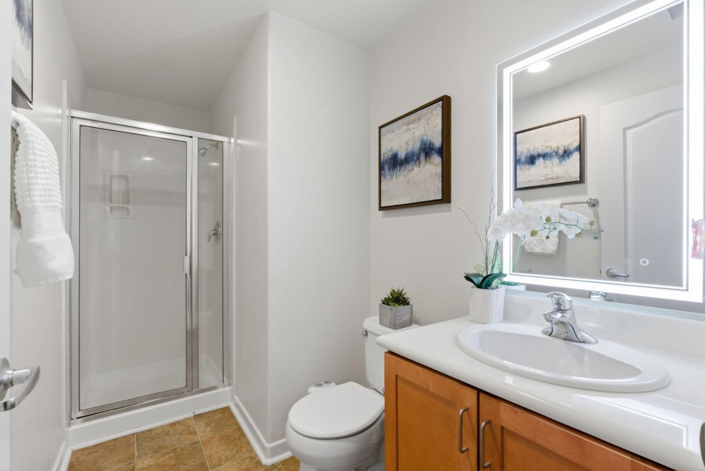 Detail Gallery Image 14 of 49 For 22873 Kingsford Way, Hayward,  CA 94541 - 3 Beds | 3 Baths