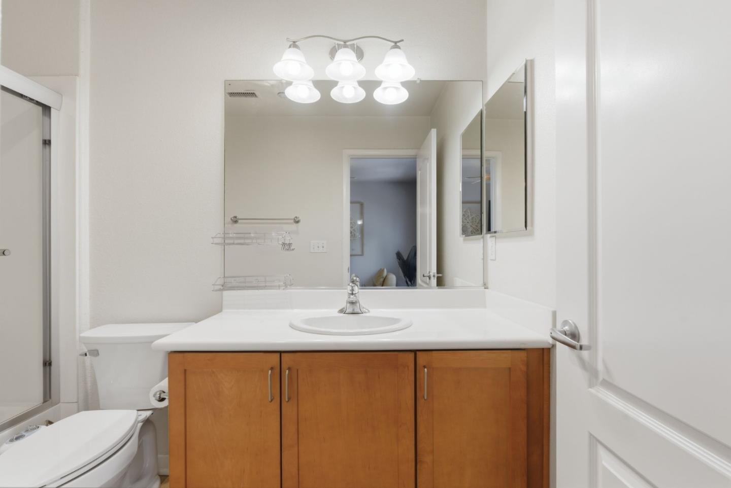 Detail Gallery Image 23 of 49 For 22873 Kingsford Way, Hayward,  CA 94541 - 3 Beds | 3 Baths