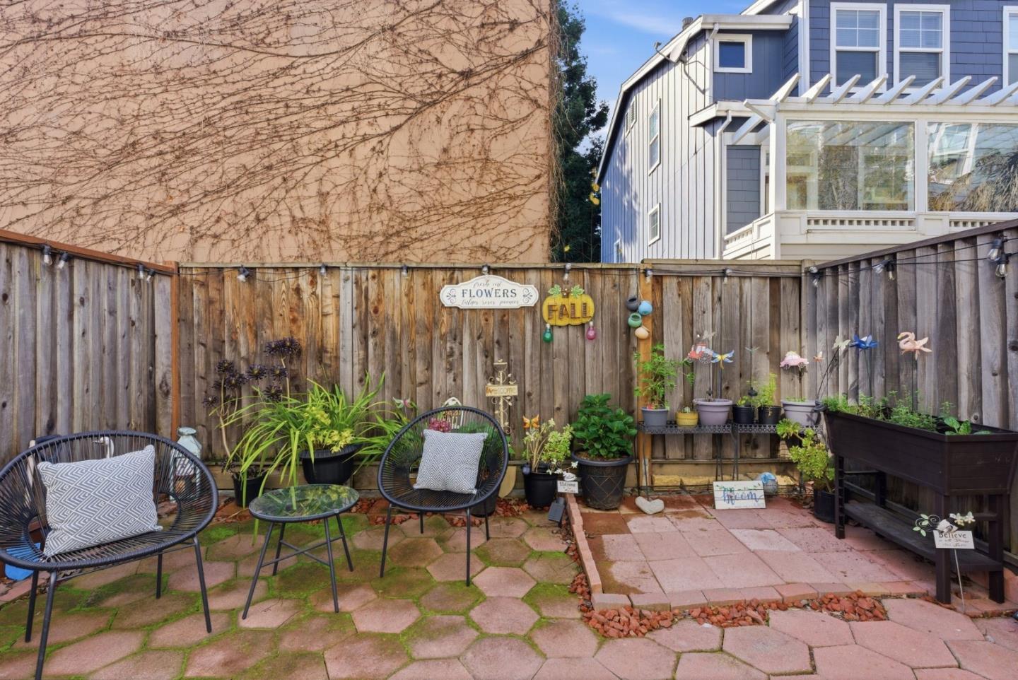 Detail Gallery Image 25 of 49 For 22873 Kingsford Way, Hayward,  CA 94541 - 3 Beds | 3 Baths