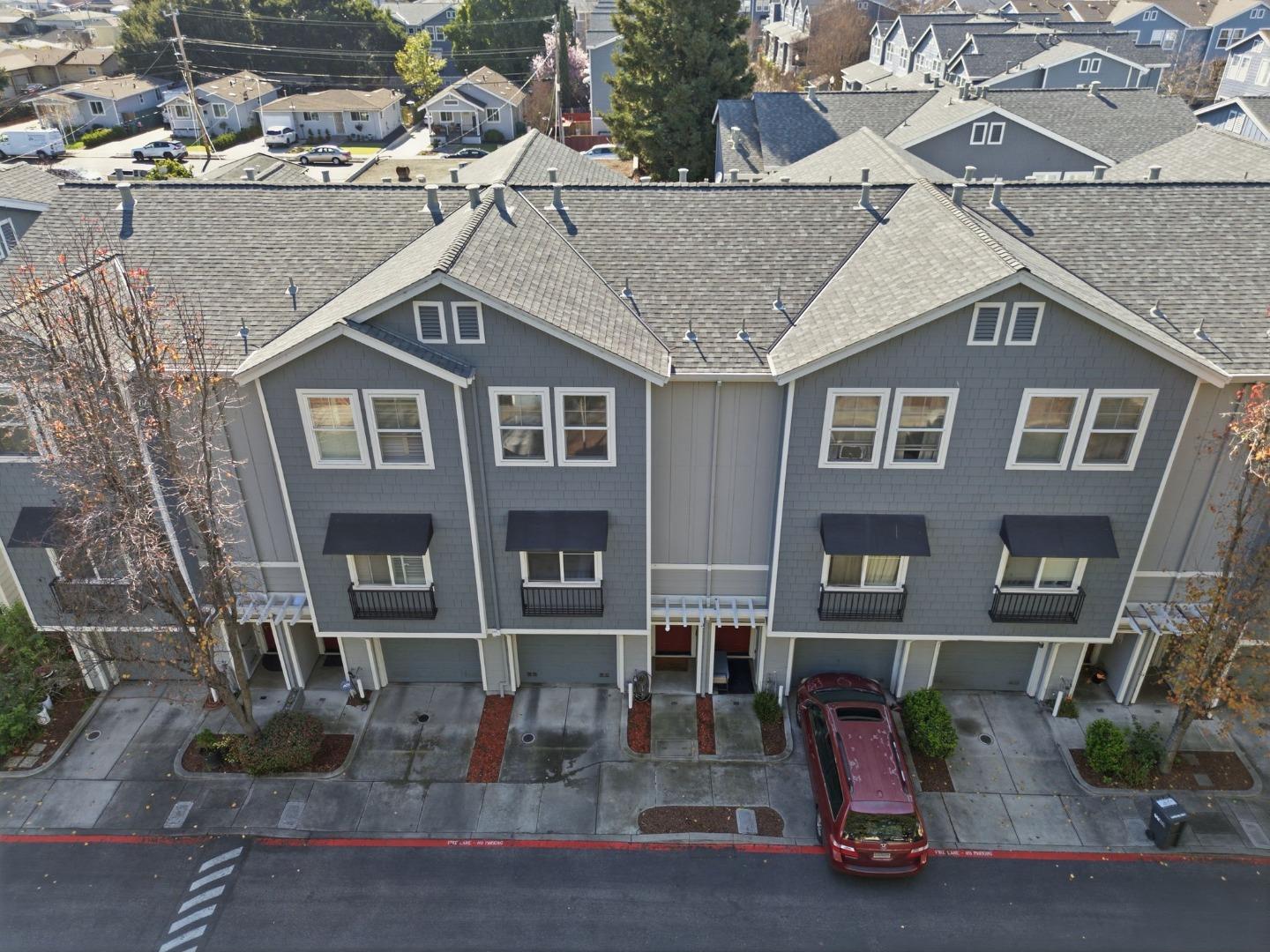 Detail Gallery Image 34 of 49 For 22873 Kingsford Way, Hayward,  CA 94541 - 3 Beds | 3 Baths