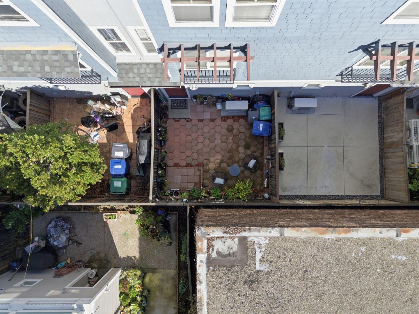 Detail Gallery Image 36 of 49 For 22873 Kingsford Way, Hayward,  CA 94541 - 3 Beds | 3 Baths