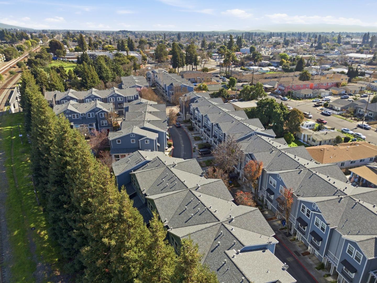 Detail Gallery Image 38 of 49 For 22873 Kingsford Way, Hayward,  CA 94541 - 3 Beds | 3 Baths