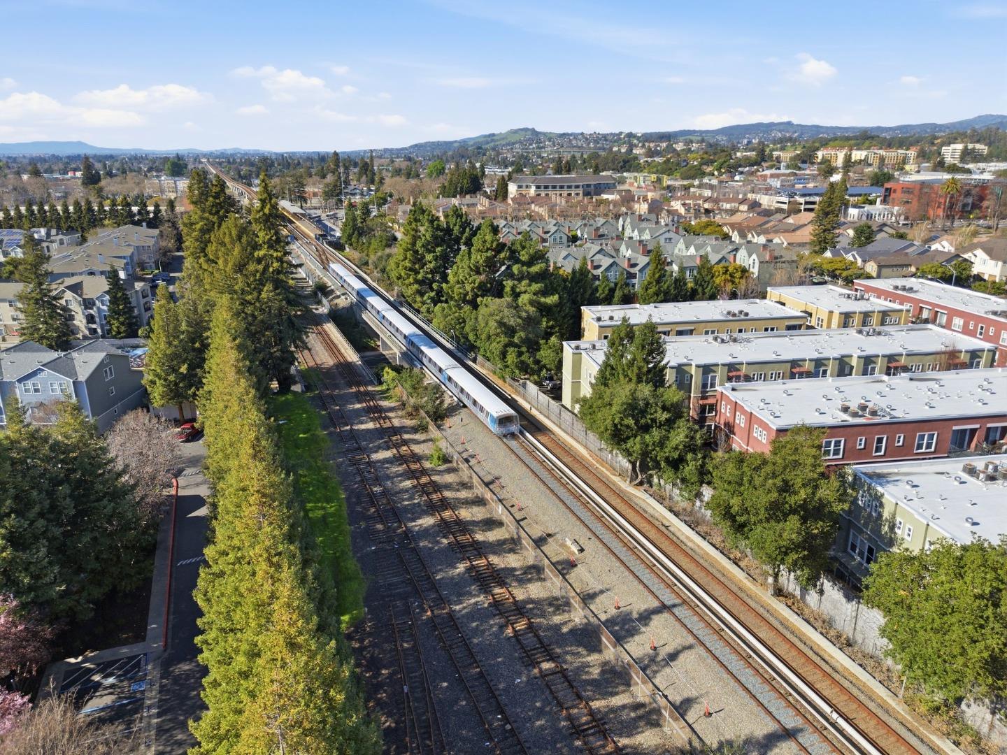 Detail Gallery Image 45 of 49 For 22873 Kingsford Way, Hayward,  CA 94541 - 3 Beds | 3 Baths