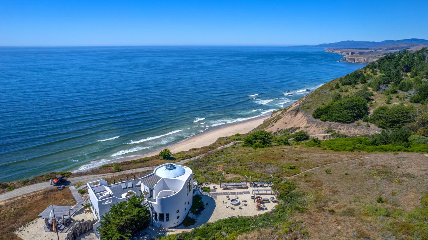 Detail Gallery Image 10 of 15 For 20075 Cabrillo Hwy, Half Moon Bay,  CA 94019 - 2 Beds | 0 Baths