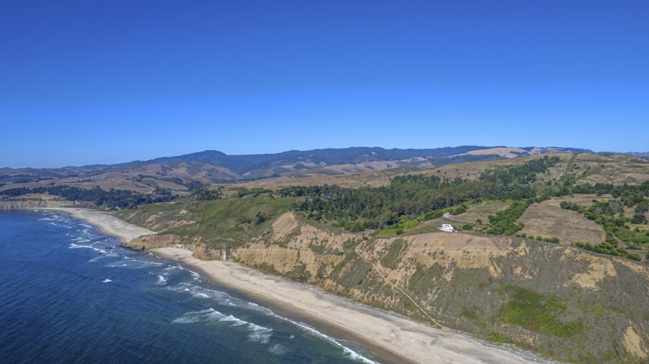 Detail Gallery Image 9 of 15 For 20075 Cabrillo Hwy, Half Moon Bay,  CA 94019 - 2 Beds | 0 Baths