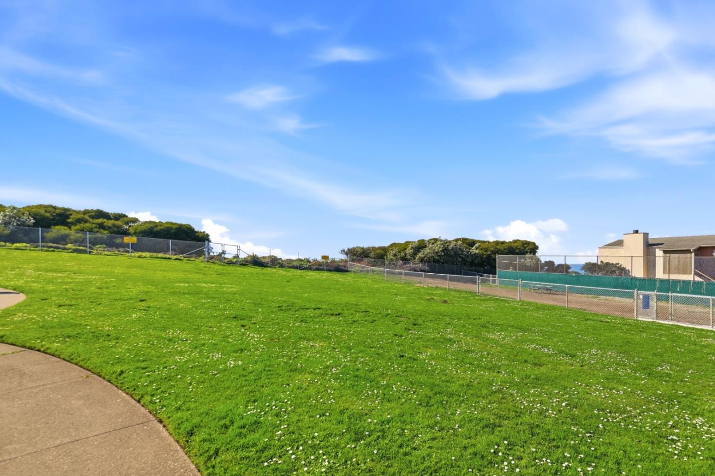 Detail Gallery Image 43 of 58 For 62 Palisades Dr, Daly City,  CA 94015 - 3 Beds | 2 Baths