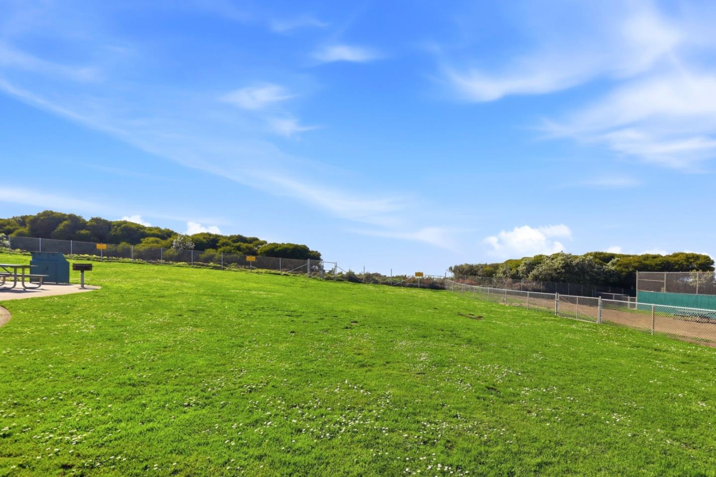 Detail Gallery Image 44 of 58 For 62 Palisades Dr, Daly City,  CA 94015 - 3 Beds | 2 Baths