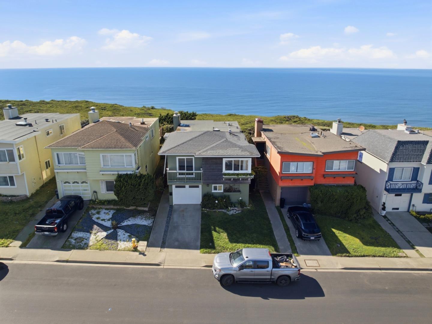 Detail Gallery Image 5 of 58 For 62 Palisades Dr, Daly City,  CA 94015 - 3 Beds | 2 Baths