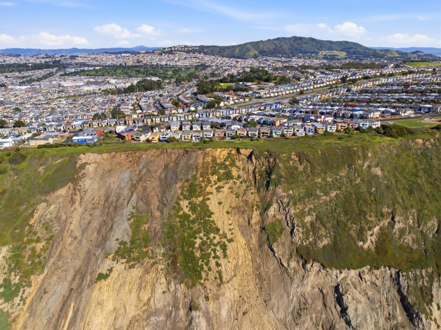 Detail Gallery Image 62 of 62 For 62 Palisades Dr, Daly City,  CA 94015 - 3 Beds | 2 Baths