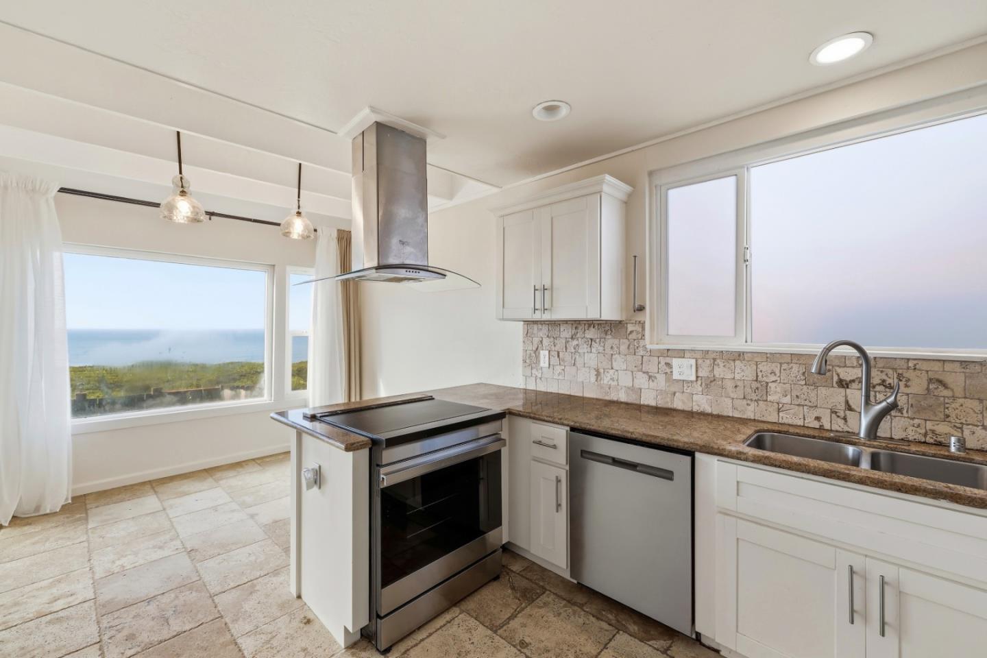 Detail Gallery Image 9 of 58 For 62 Palisades Dr, Daly City,  CA 94015 - 3 Beds | 2 Baths