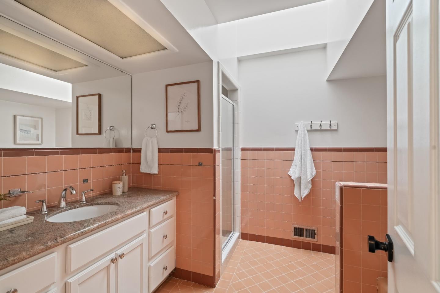 Detail Gallery Image 23 of 44 For 466 Oak Ave, San Bruno,  CA 94066 - 2 Beds | 1 Baths