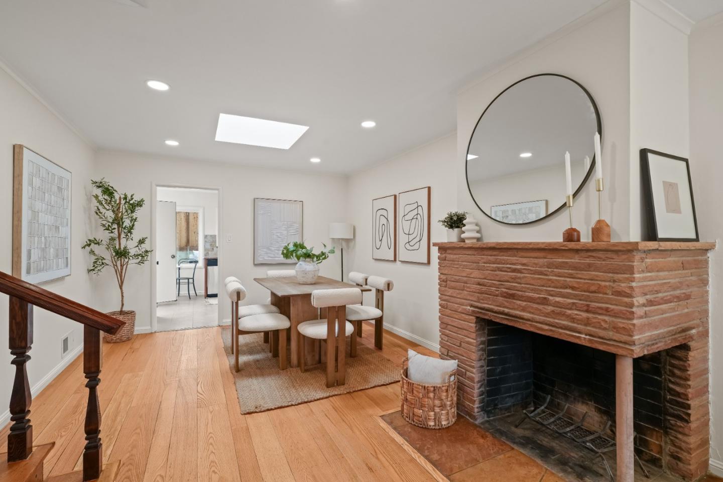 Detail Gallery Image 8 of 44 For 466 Oak Ave, San Bruno,  CA 94066 - 2 Beds | 1 Baths