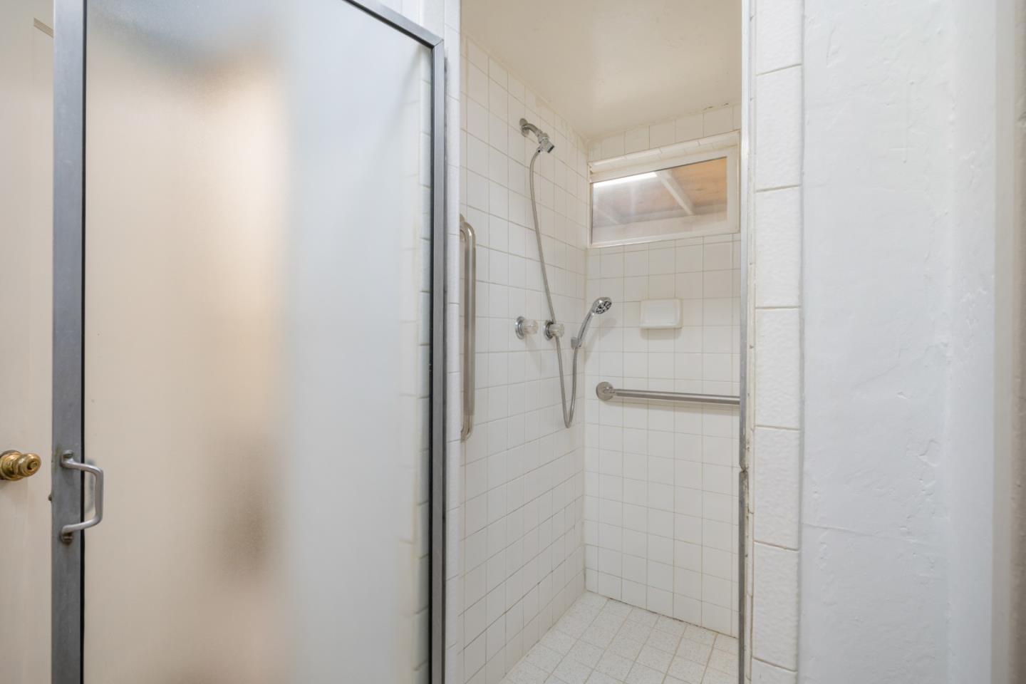 Detail Gallery Image 30 of 33 For 319 Fulton St, Redwood City,  CA 94062 - 3 Beds | 1/1 Baths