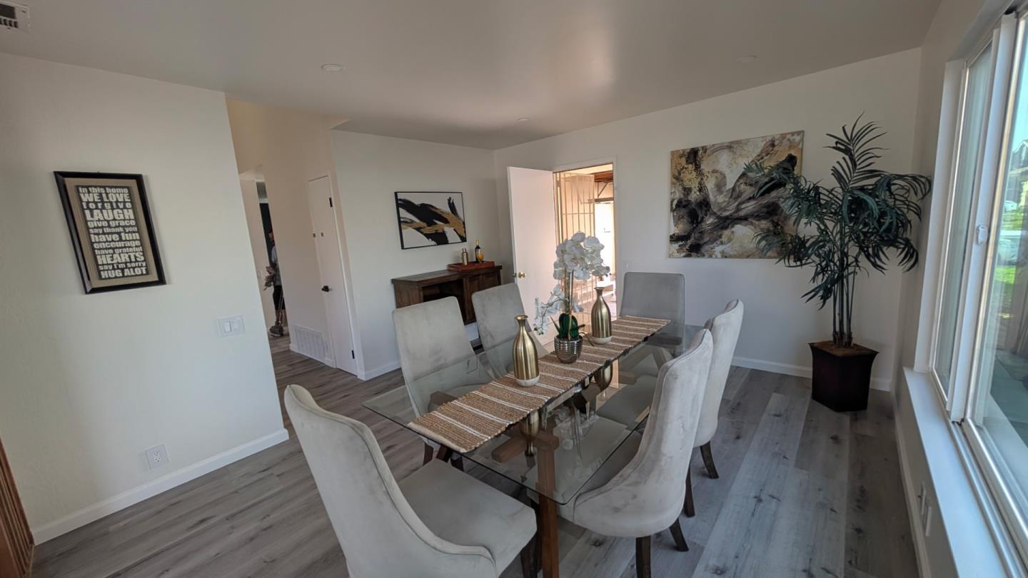 Detail Gallery Image 3 of 10 For 5682 Morton Way, San Jose,  CA 95123 - 4 Beds | 2 Baths