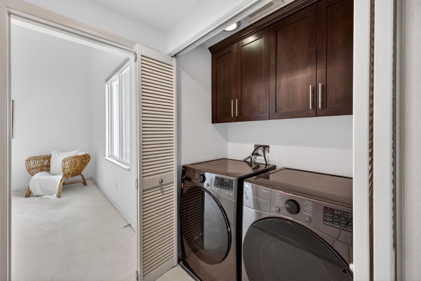 Detail Gallery Image 12 of 25 For 912 Campisi Way #417,  Campbell,  CA 95008 - 3 Beds | 2 Baths