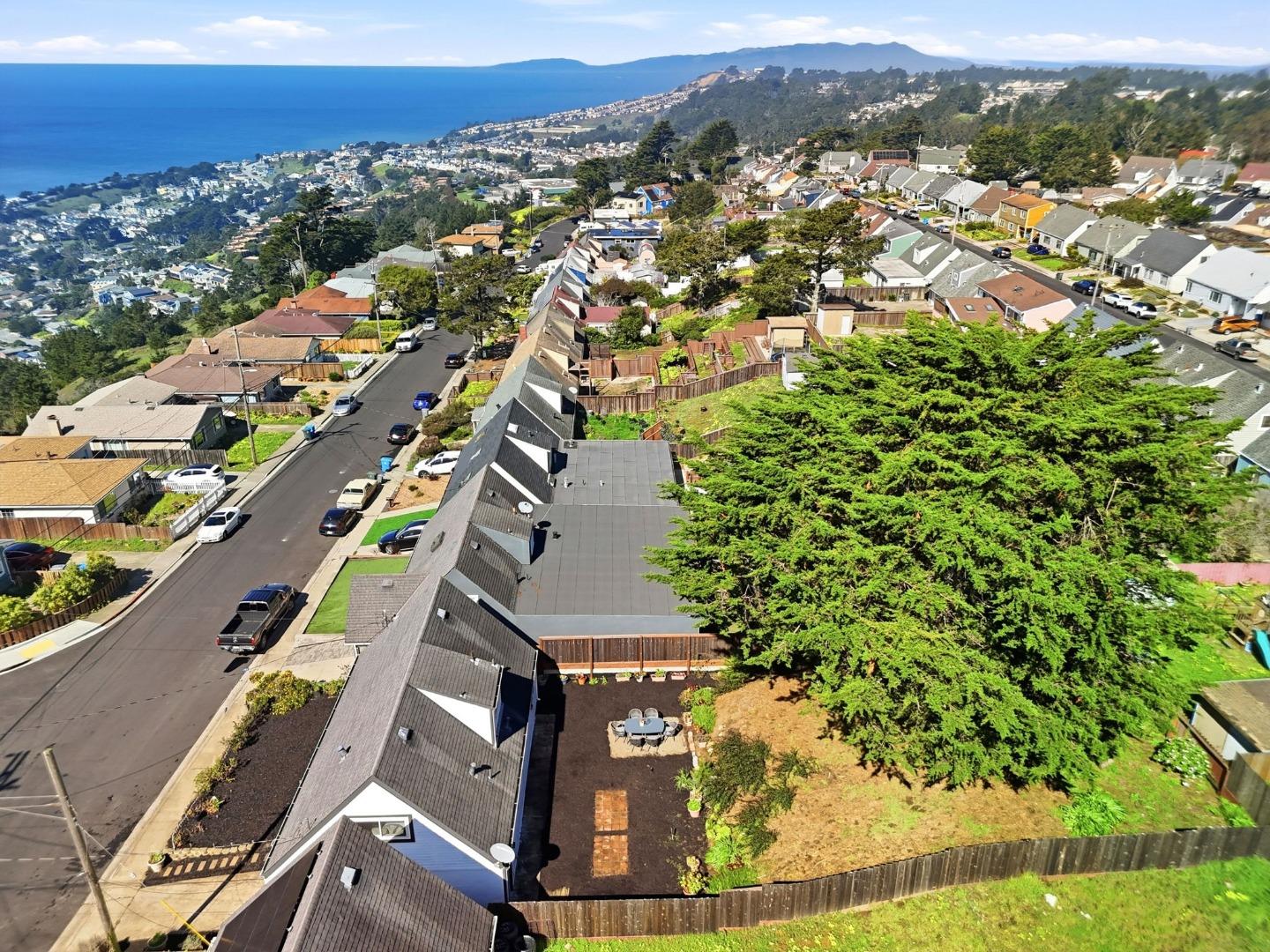 Detail Gallery Image 21 of 21 For 467 Heathcliff Dr, Pacifica,  CA 94044 - 4 Beds | 2 Baths