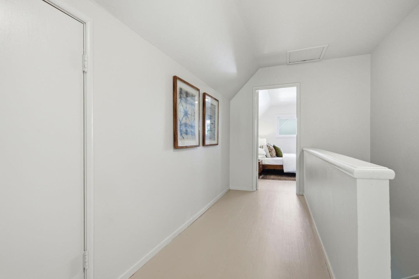 Detail Gallery Image 6 of 21 For 467 Heathcliff Dr, Pacifica,  CA 94044 - 4 Beds | 2 Baths