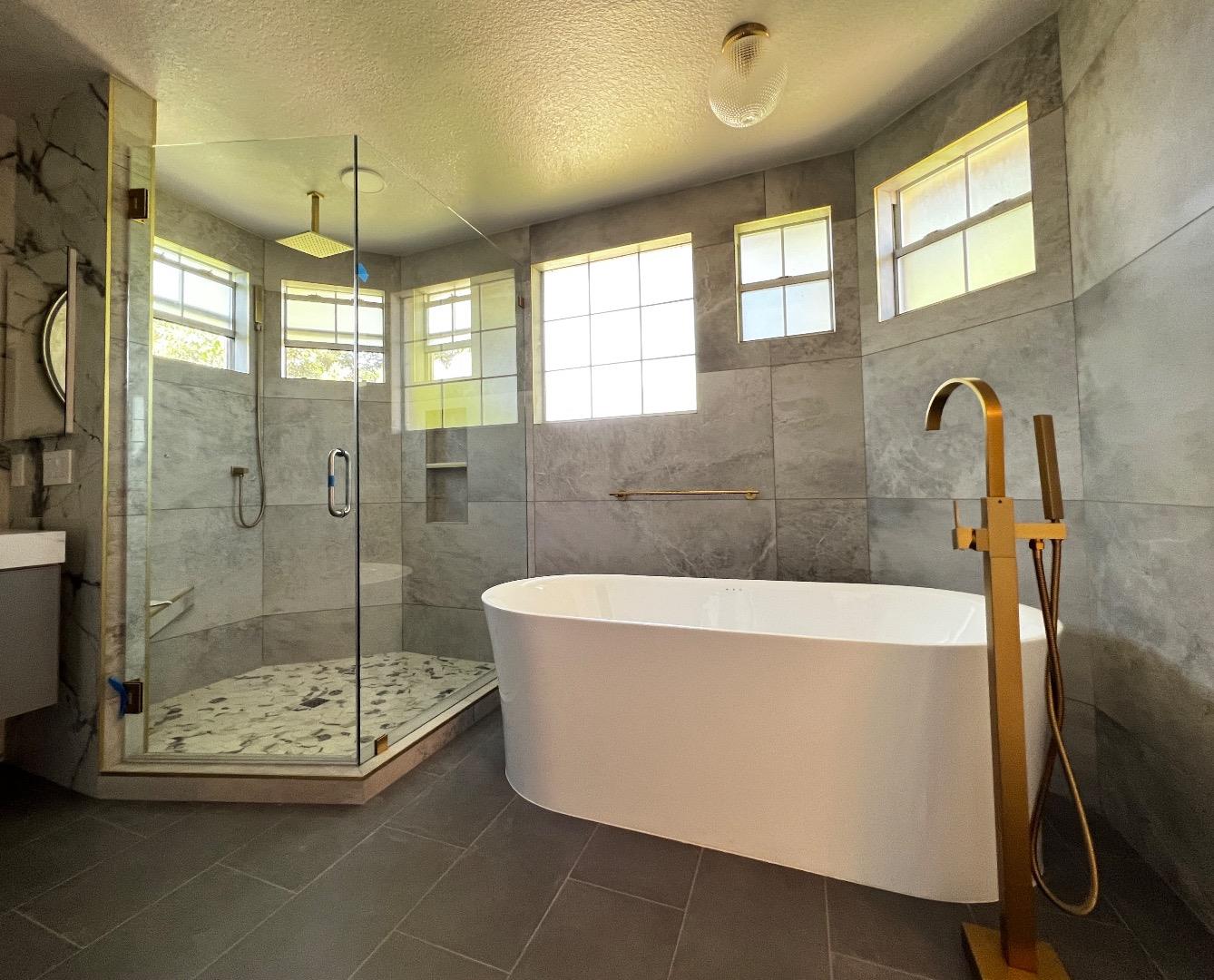 Detail Gallery Image 13 of 20 For 4173 El Camino Real #34,  Palo Alto,  CA 94306 - 3 Beds | 3/1 Baths