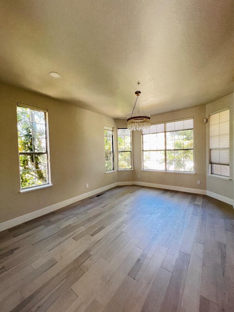 Detail Gallery Image 7 of 20 For 4173 El Camino Real #34,  Palo Alto,  CA 94306 - 3 Beds | 3/1 Baths