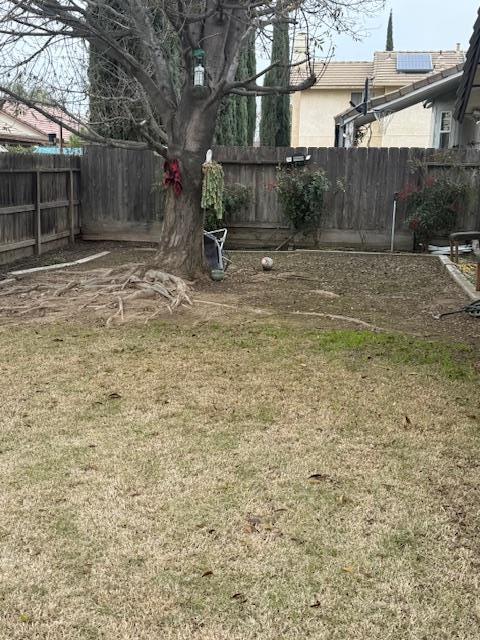 Detail Gallery Image 10 of 10 For 375 Chestnut St, Los Banos,  CA 93635 - 4 Beds | 2 Baths