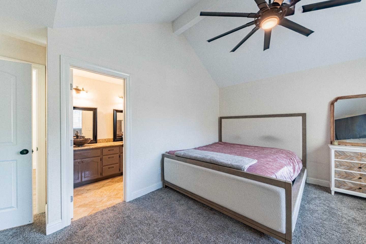 Detail Gallery Image 22 of 38 For 18 Hancock Cir, Salinas,  CA 93906 - 3 Beds | 2/1 Baths