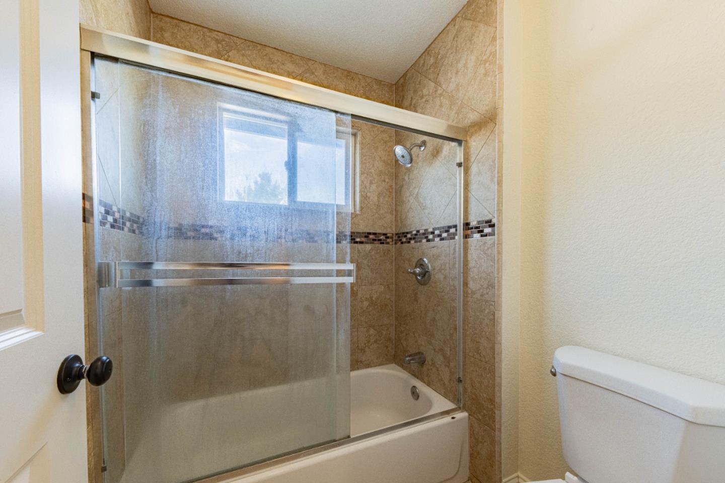 Detail Gallery Image 32 of 38 For 18 Hancock Cir, Salinas,  CA 93906 - 3 Beds | 2/1 Baths