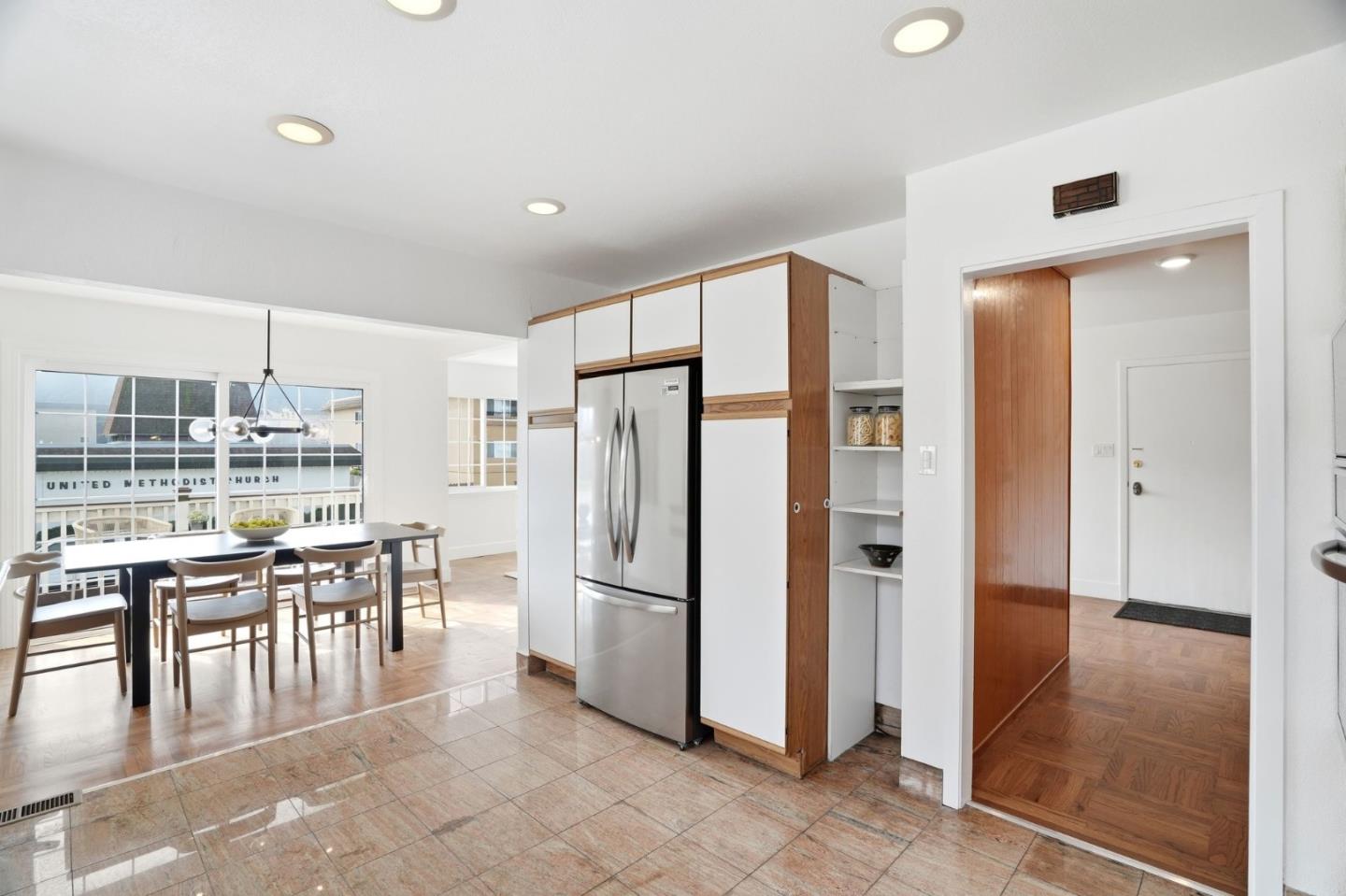 Detail Gallery Image 11 of 29 For 1469 Southgate Ave, Daly City,  CA 94015 - 4 Beds | 3 Baths