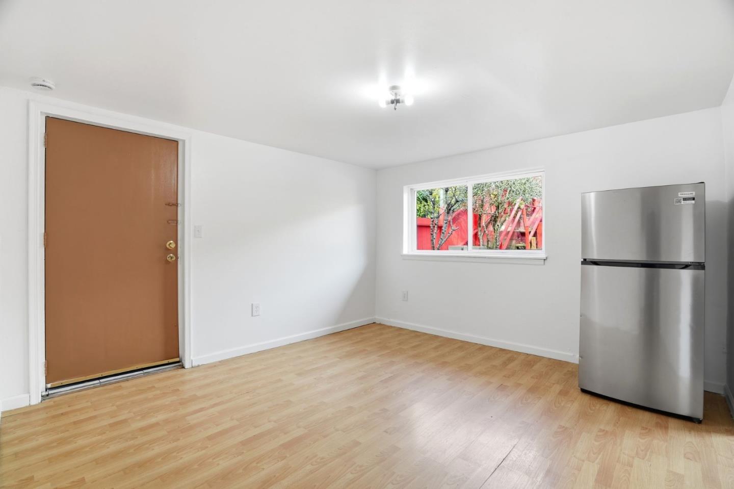 Detail Gallery Image 19 of 29 For 1469 Southgate Ave, Daly City,  CA 94015 - 4 Beds | 3 Baths