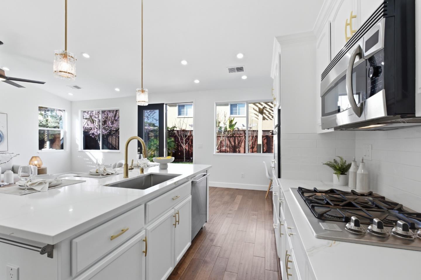 Detail Gallery Image 20 of 48 For 381 Bryce Dr, Morgan Hill,  CA 95037 - 4 Beds | 2 Baths