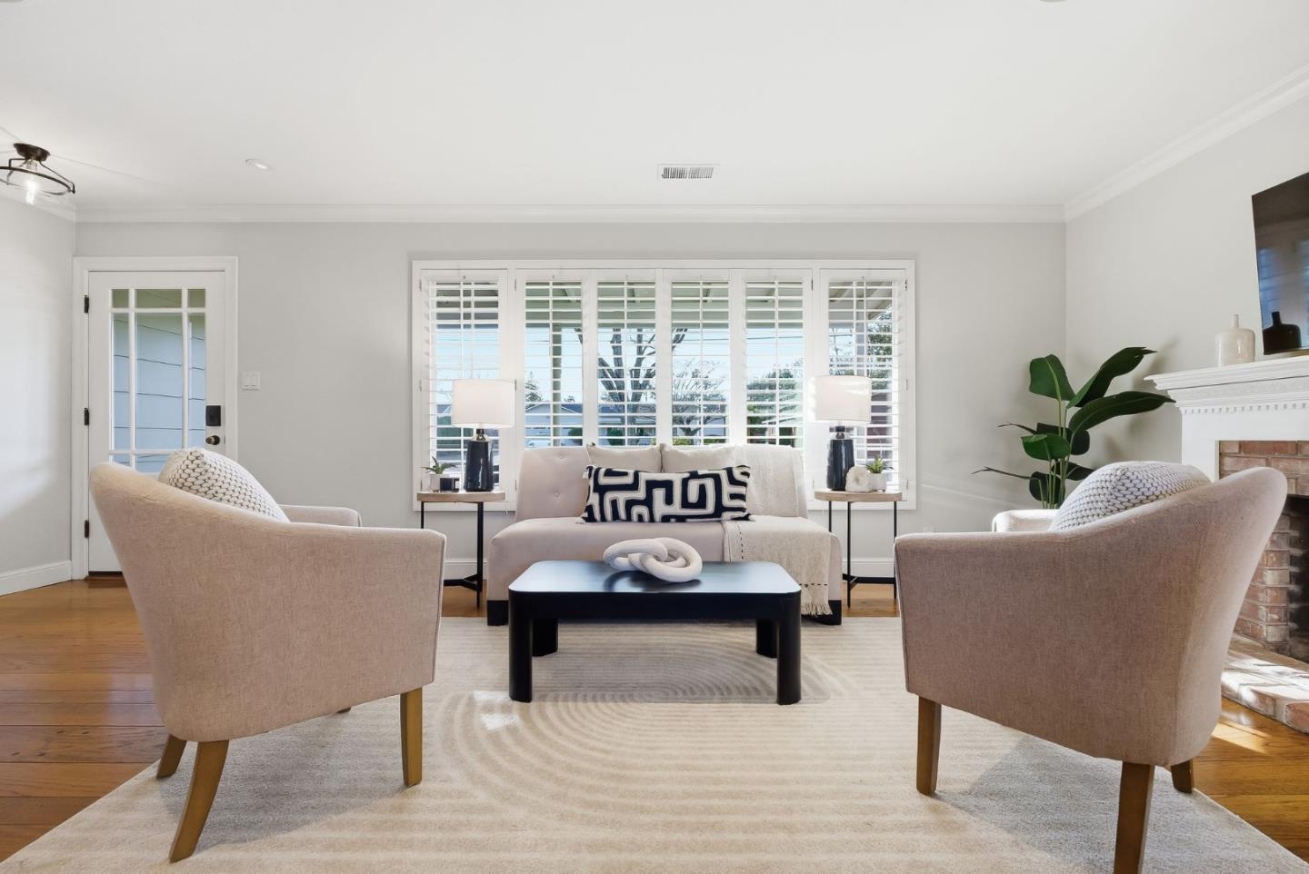 Detail Gallery Image 10 of 57 For 956 Norin Ct, Campbell,  CA 95008 - 4 Beds | 2/1 Baths