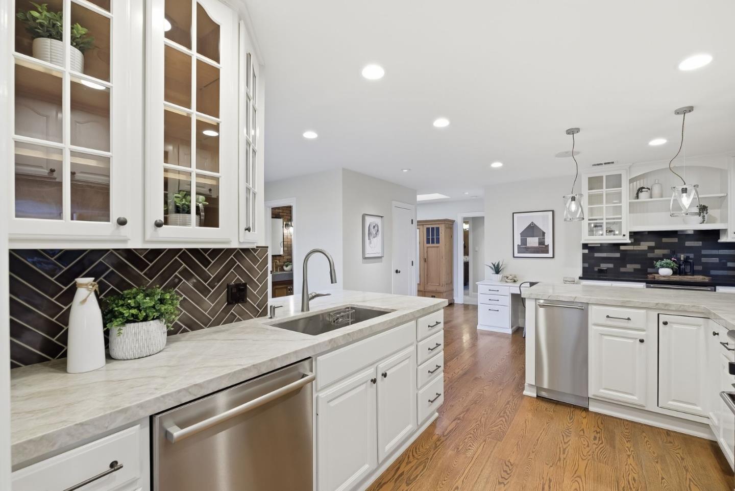 Detail Gallery Image 15 of 57 For 956 Norin Ct, Campbell,  CA 95008 - 4 Beds | 2/1 Baths