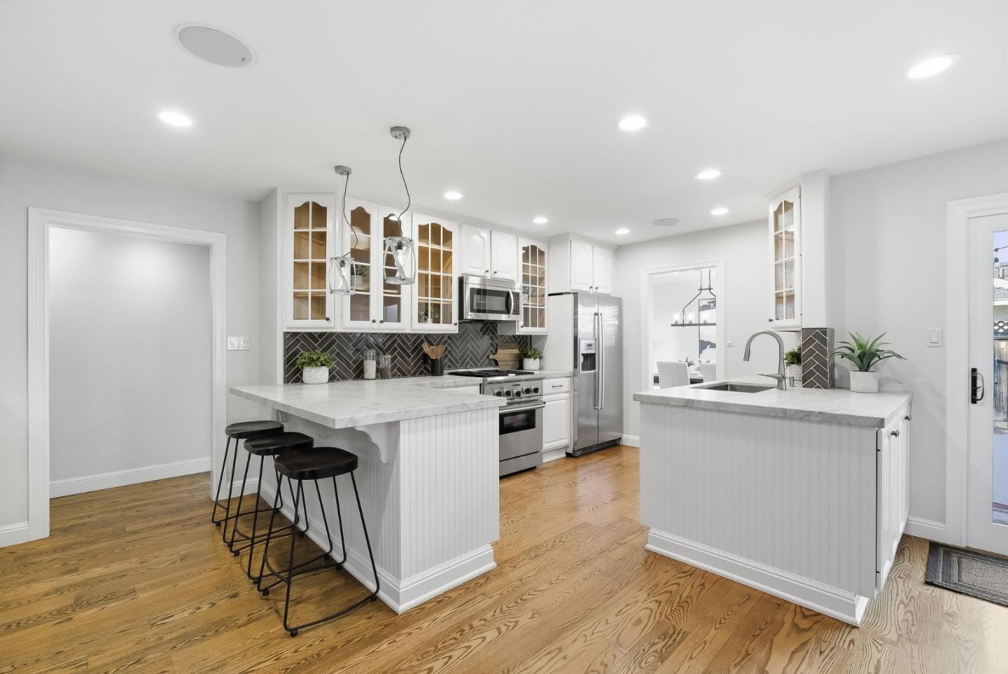 Detail Gallery Image 16 of 57 For 956 Norin Ct, Campbell,  CA 95008 - 4 Beds | 2/1 Baths