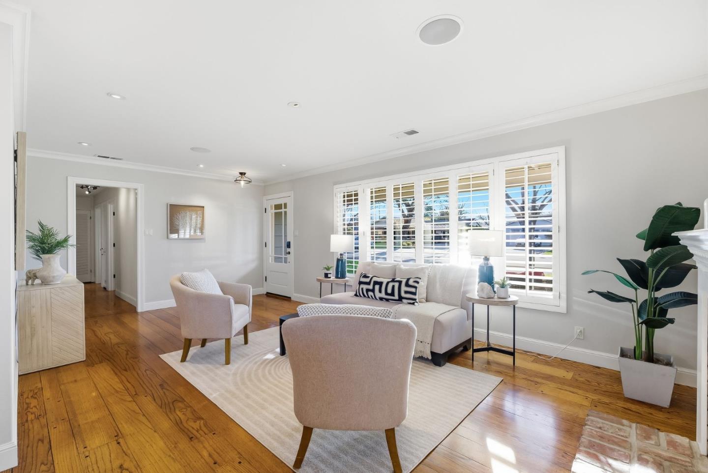 Detail Gallery Image 8 of 57 For 956 Norin Ct, Campbell,  CA 95008 - 4 Beds | 2/1 Baths