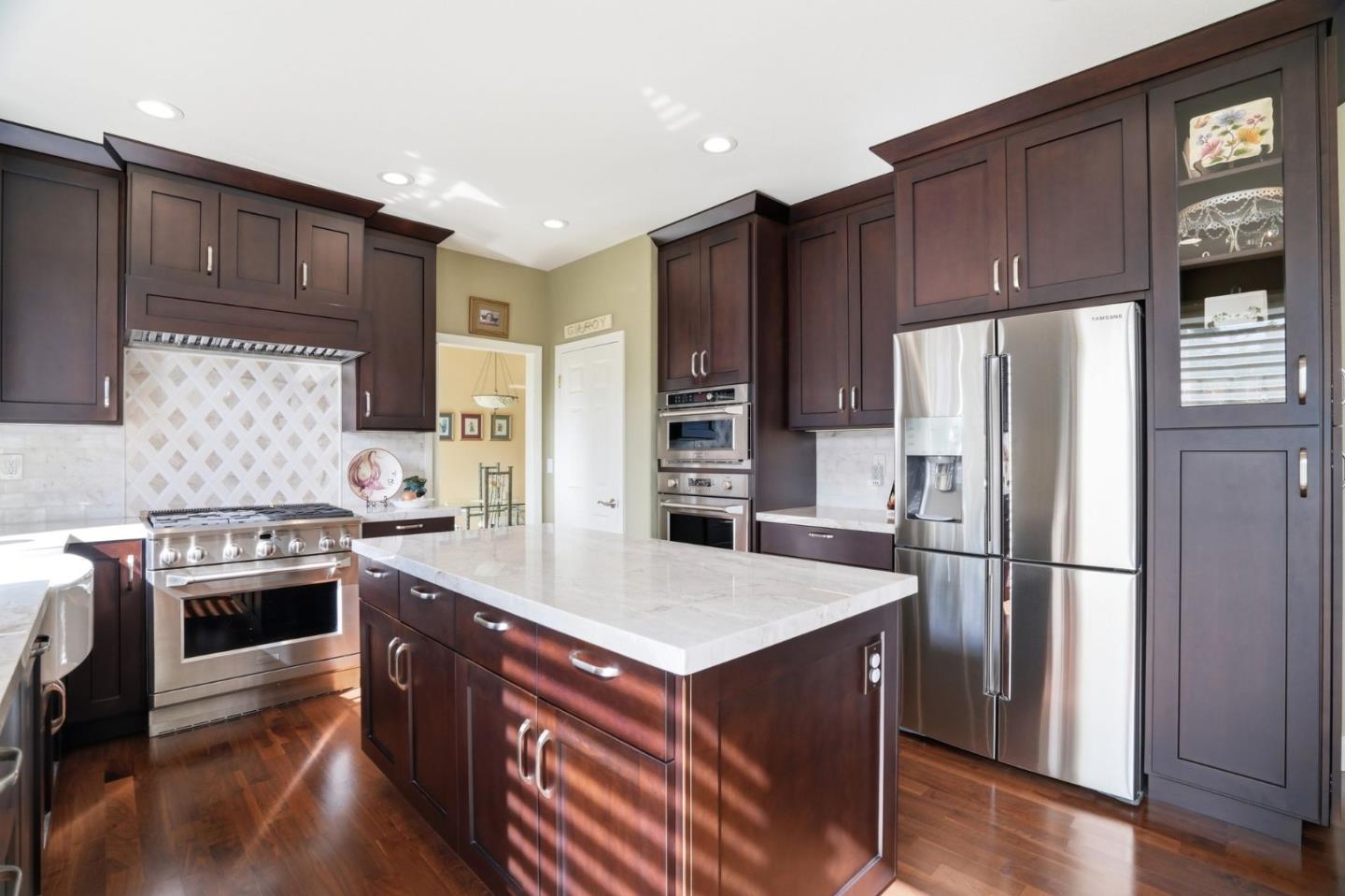 Detail Gallery Image 12 of 44 For 1404 Casablanca Cir, Gilroy,  CA 95020 - 4 Beds | 3 Baths