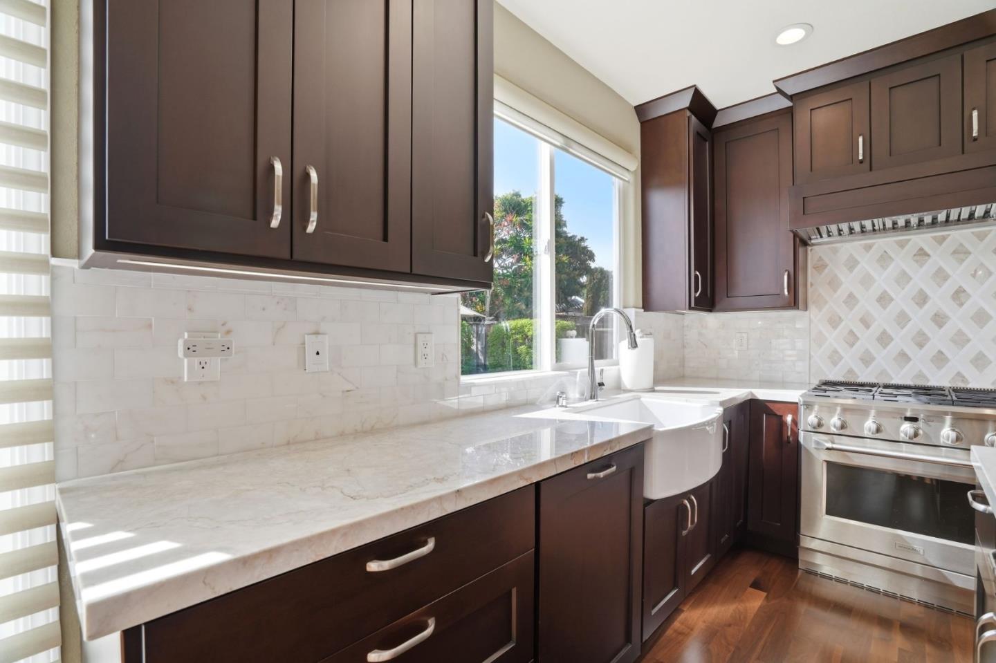 Detail Gallery Image 13 of 44 For 1404 Casablanca Cir, Gilroy,  CA 95020 - 4 Beds | 3 Baths