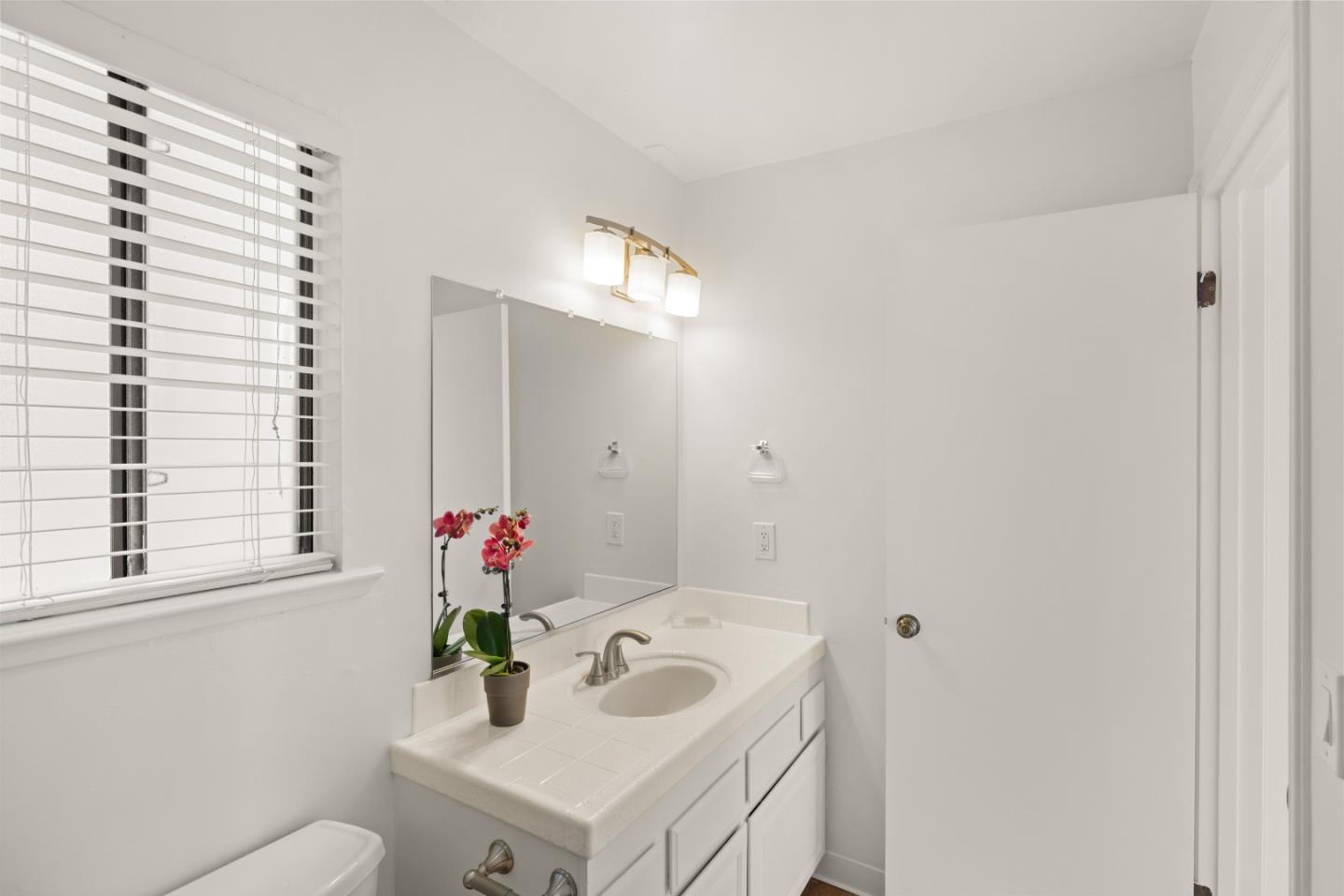Detail Gallery Image 19 of 40 For 1201 Hoffman Ave, Monterey,  CA 93940 - 3 Beds | 2 Baths
