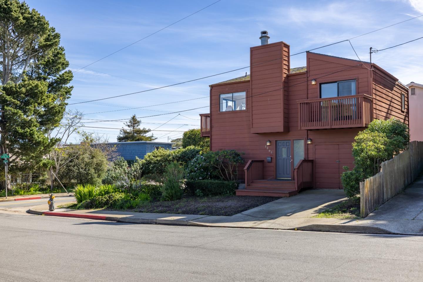 Detail Gallery Image 40 of 40 For 1201 Hoffman Ave, Monterey,  CA 93940 - 3 Beds | 2 Baths