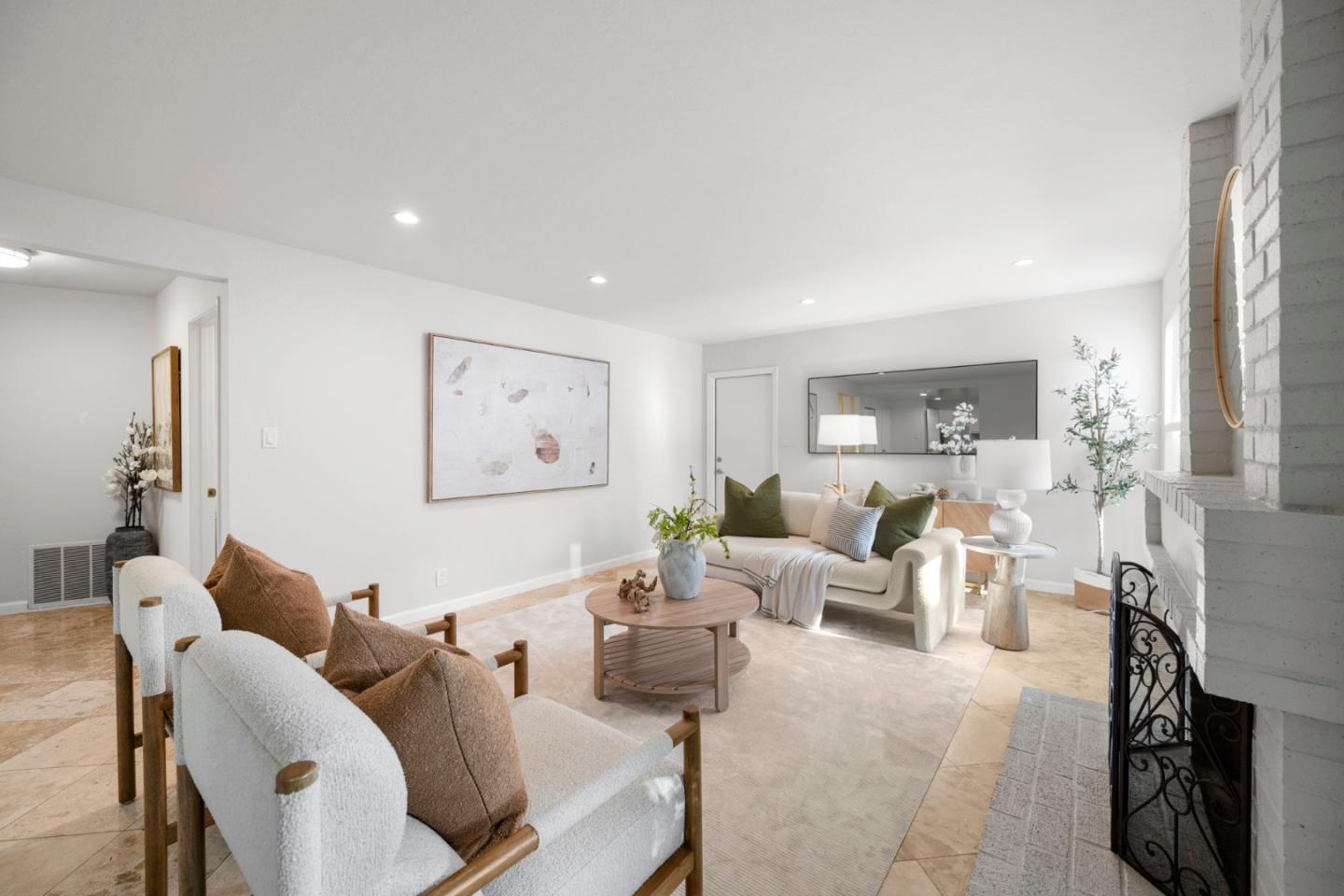 Detail Gallery Image 22 of 78 For 2056 Fairmont Dr, San Mateo,  CA 94402 - 6 Beds | 4 Baths