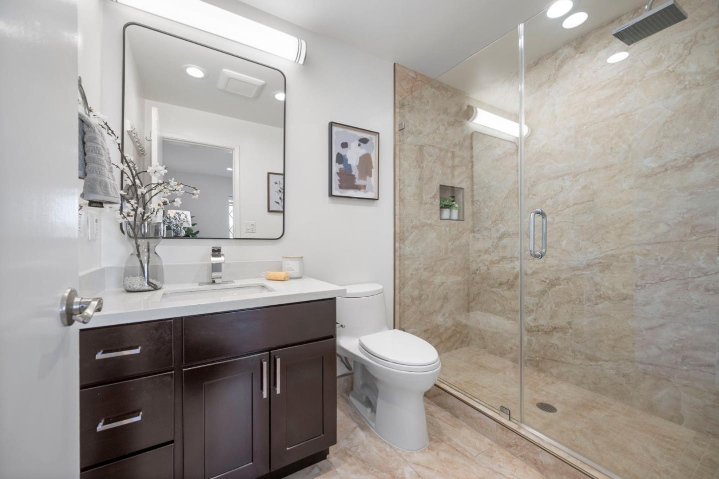 Detail Gallery Image 27 of 78 For 2056 Fairmont Dr, San Mateo,  CA 94402 - 6 Beds | 4 Baths