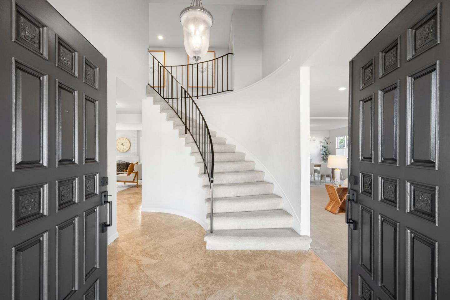 Detail Gallery Image 5 of 78 For 2056 Fairmont Dr, San Mateo,  CA 94402 - 6 Beds | 4 Baths