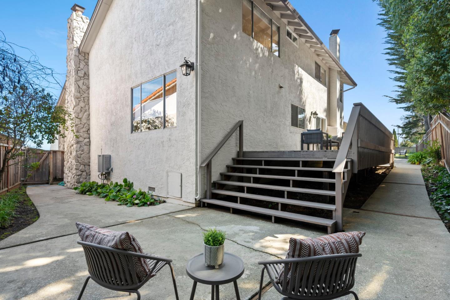 Detail Gallery Image 57 of 78 For 2056 Fairmont Dr, San Mateo,  CA 94402 - 6 Beds | 4 Baths