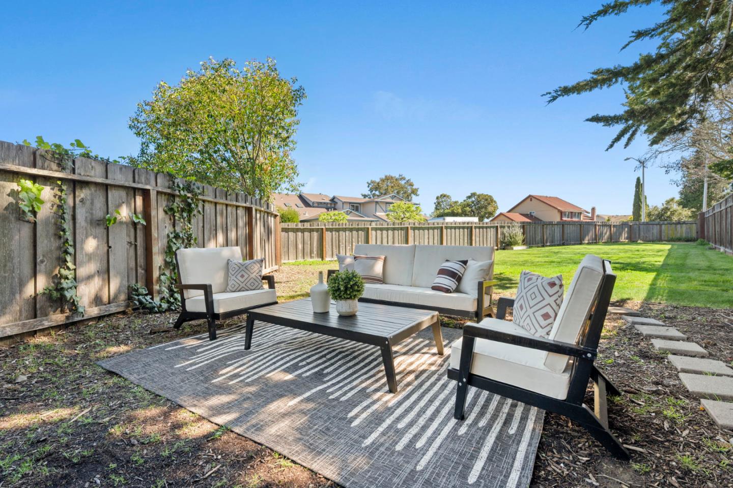 Detail Gallery Image 67 of 78 For 2056 Fairmont Dr, San Mateo,  CA 94402 - 6 Beds | 4 Baths