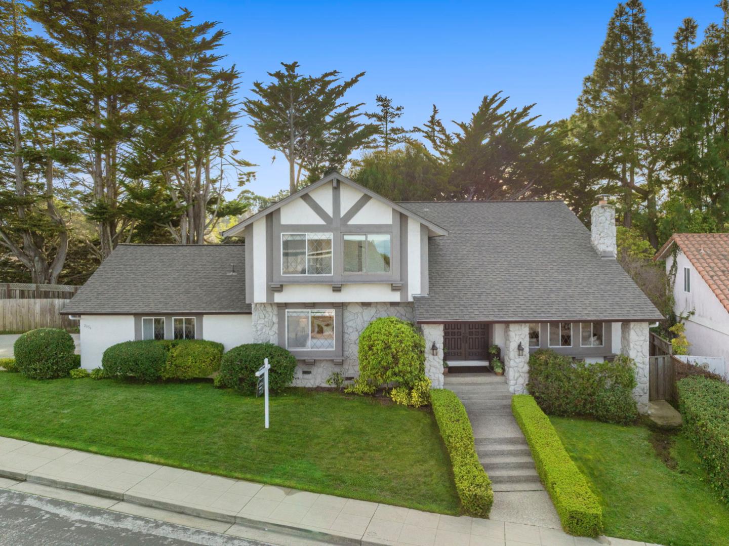 Detail Gallery Image 72 of 78 For 2056 Fairmont Dr, San Mateo,  CA 94402 - 6 Beds | 4 Baths