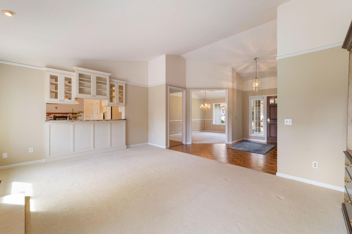 Detail Gallery Image 7 of 38 For 22241 Toro Hills Dr, Salinas,  CA 93908 - 4 Beds | 2/1 Baths