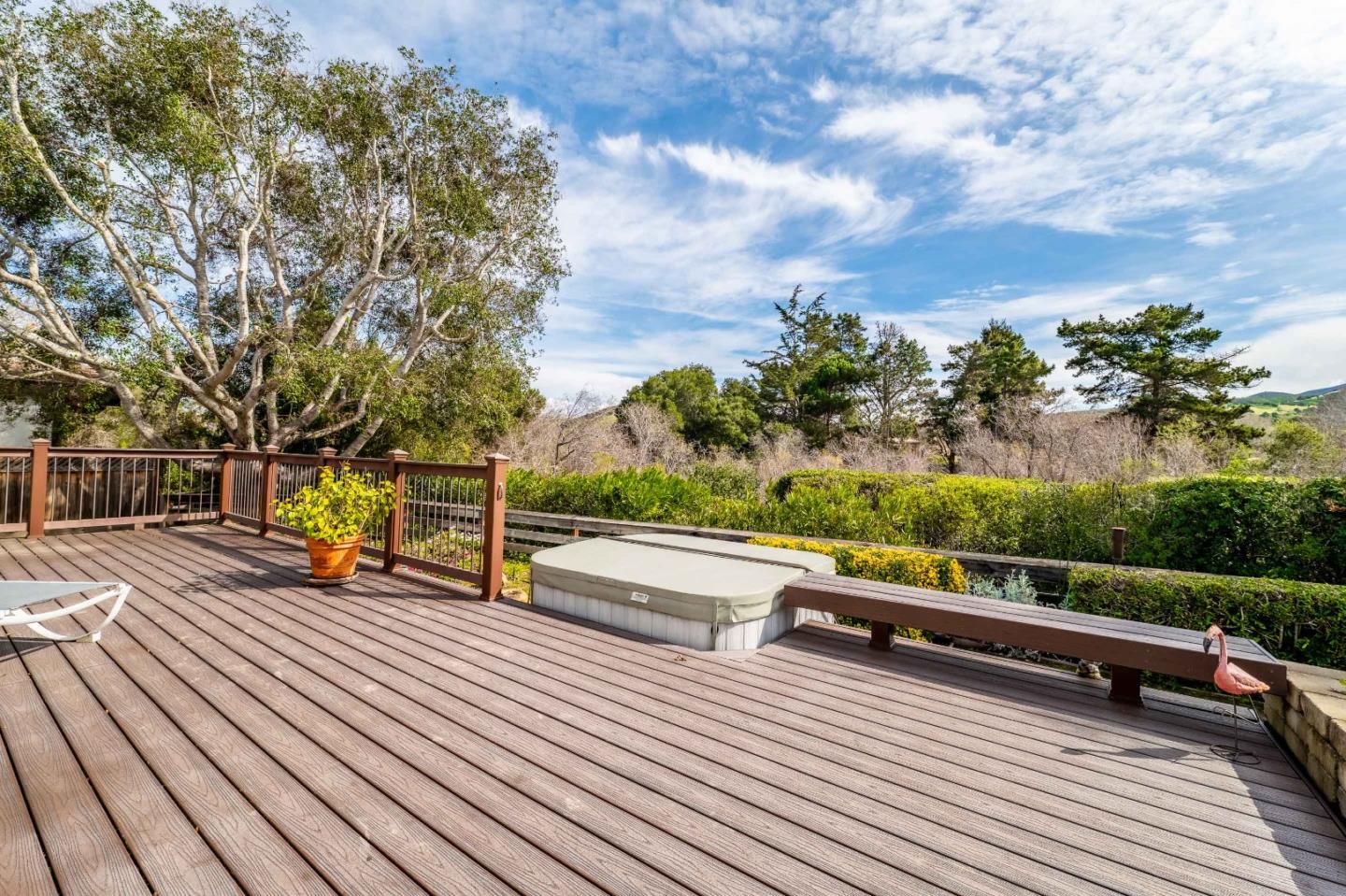 Detail Gallery Image 8 of 38 For 22241 Toro Hills Dr, Salinas,  CA 93908 - 4 Beds | 2/1 Baths